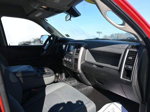 Used 2018 RAM 3500 Tradesman w/ Chrome Appearance Group image 10