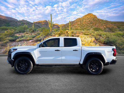 Used 2026 Chevrolet Colorado Trail Boss AWD/4WD image 7