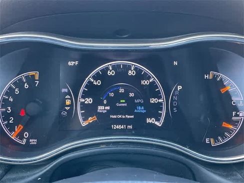 Used 2014 Jeep Grand Cherokee Laredo image 16