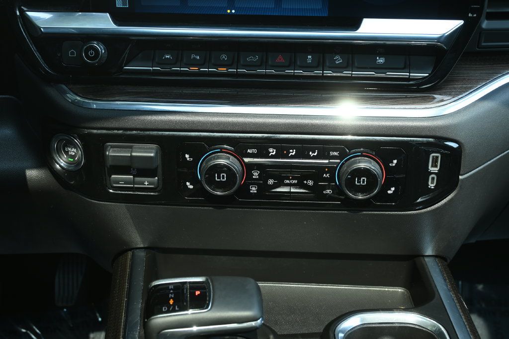 Used 2024 Chevrolet Silverado 1500 LT Trail Boss w/ LT Trail Boss Premium Package AWD/4WD image 21