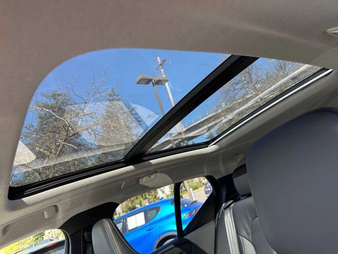 New 2025 Volvo XC40 B5 Ultra w/ Climate Package image 22