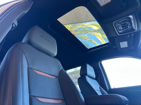 New 2026 GMC Sierra 1500 AT4 w/ AT4 Premium Package AWD/4WD image 16