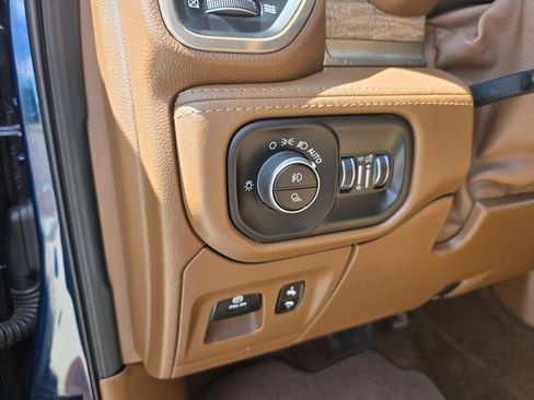 Used 2020 RAM 1500 Limited AWD/4WD image 20