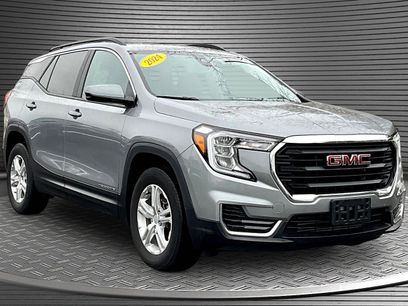 Used 2024 GMC Terrain SLE w/ Driver Convenience Package