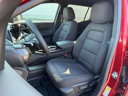 New 2027 Chevrolet Equinox LT w/ LPO, Floor Liner Package FWD image 11