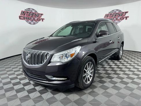 Used 2017 Buick Enclave Leather image 3