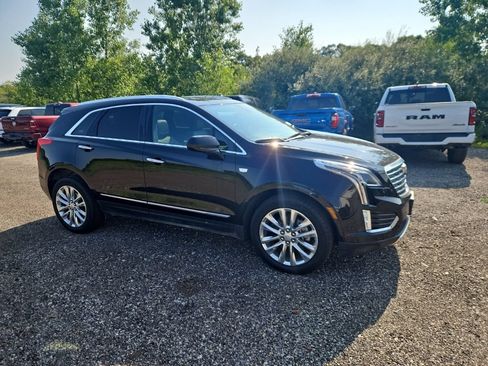Used 2018 Cadillac XT5 Platinum w/ Driver Assist Package AWD/4WD image 3