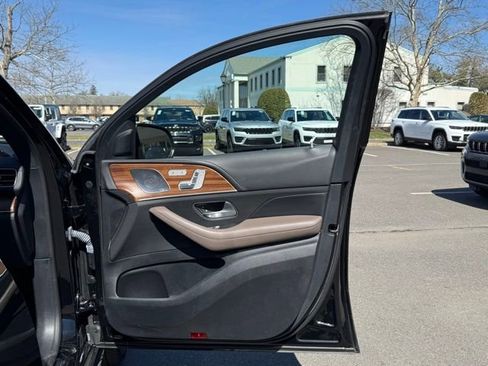 Used 2023 Mercedes-Benz GLE 53 AMG GLE 53 AMG image 32