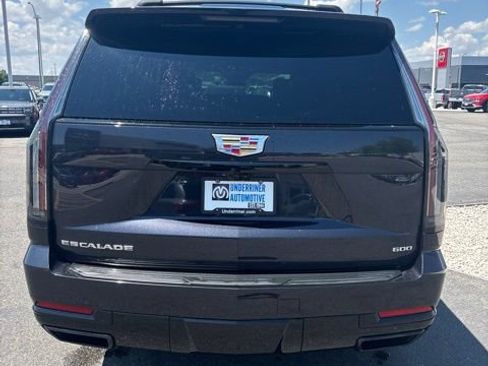Used 2025 Cadillac Escalade Sport w/ Touring Package AWD/4WD image 4