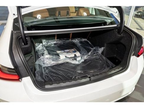 New 2026 BMW 330i xDrive Sedan w/ Premium Package image 51