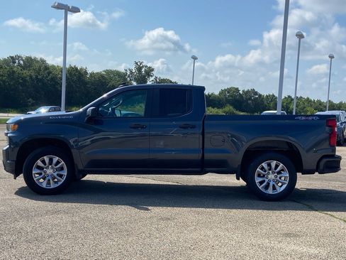 Used 2021 Chevrolet Silverado 1500 Custom w/ Safety Confidence Package AWD/4WD image 6