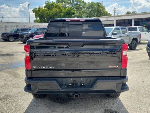 Used 2025 Chevrolet Silverado 1500 RST w/ Convenience Package II RWD image 4