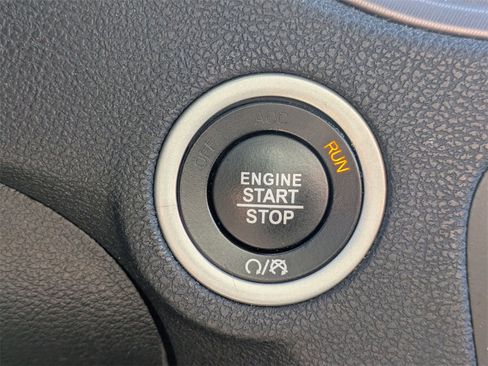 Used 2023 Dodge Charger SXT image 29