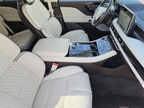Certified 2024 Lincoln Aviator Black Label w/ Dynamic Handling Package image 14