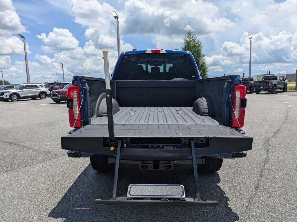New 2026 Ford F250 Lariat w/ Black Appearance Package AWD/4WD image 11