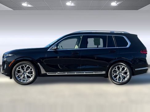 Used 2026 BMW X7 xDrive40i AWD/4WD image 2