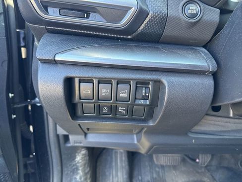 Used 2021 Subaru Forester Premium image 41