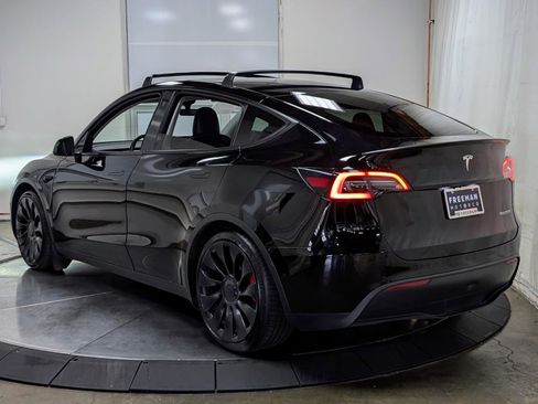 Used 2022 Tesla Model Y Performance AWD/4WD image 6