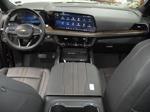 New 2026 Chevrolet Suburban High Country AWD/4WD image 31