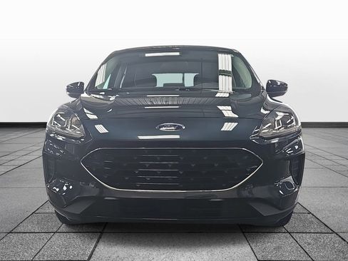 Used 2022 Ford Escape SE w/ SE Sport Appearance Package image 8