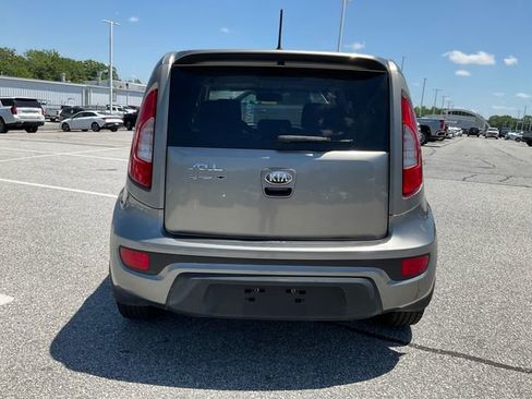 Used 2013 Kia Soul FWD image 21