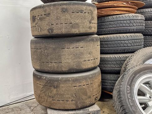 Used 2005 Ford GT RWD image 69