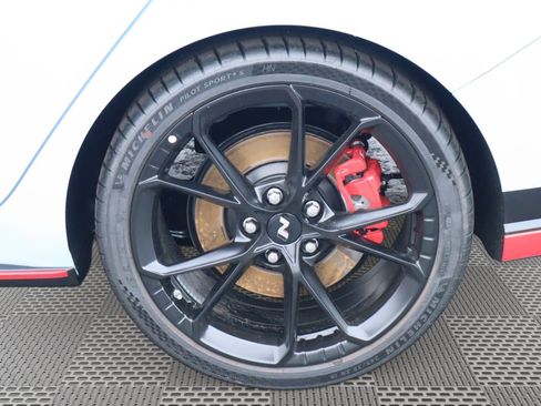 New 2025 Hyundai Elantra N Base image 5