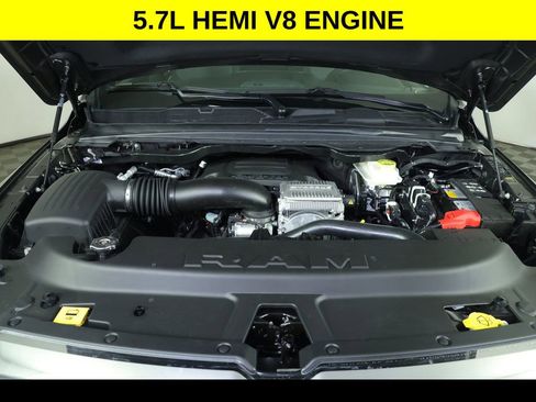 New 2026 RAM 1500 Laramie AWD/4WD image 7
