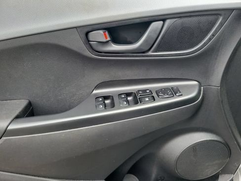 Used 2021 Hyundai Kona SE FWD image 14