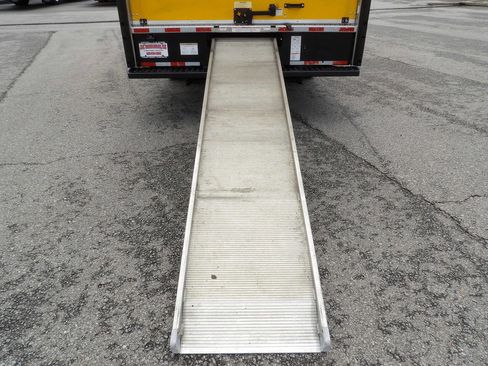 Used 2019 GMC Savana 3500 Extended w/ Driver Convenience Package image 32