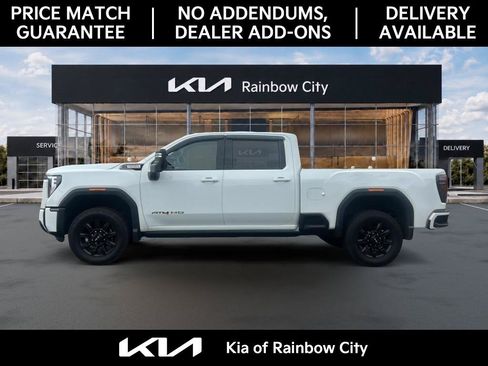 Used 2025 GMC Sierra 2500 AT4 w/ Technology Package AWD/4WD image 4