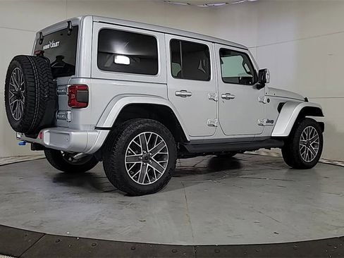 Used 2024 Jeep Wrangler High Altitude image 7