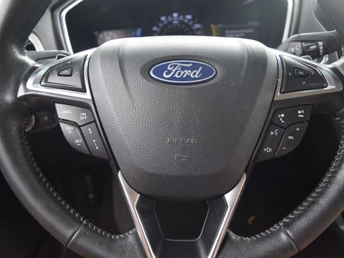 Used 2019 Ford Fusion SE w/ Equipment Group 151A FWD image 13