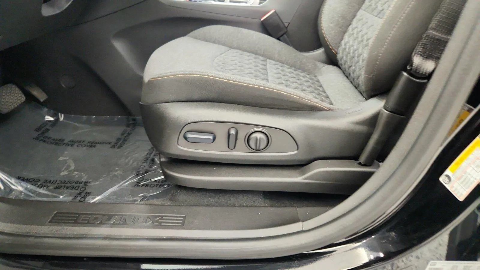 Used 2024 Chevrolet Equinox LT w/ LPO, Floor Liner Package FWD image 20