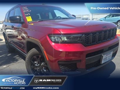 Certified 2025 Jeep Grand Cherokee L Altitude