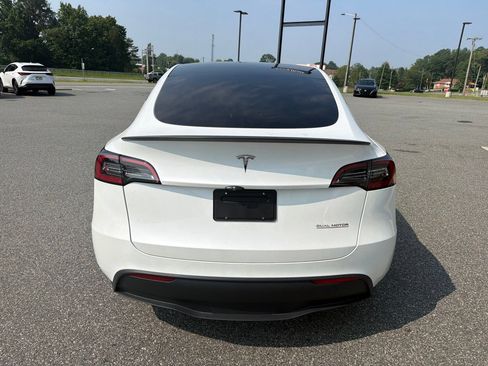 Used 2023 Tesla Model Y Performance AWD/4WD image 6
