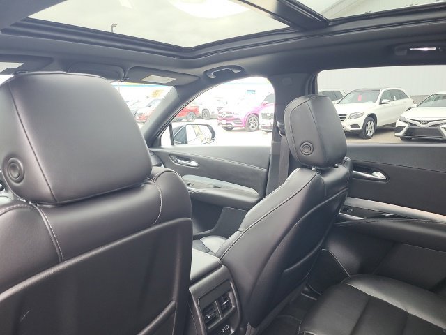 Used 2021 Cadillac XT4 Premium Luxury AWD/4WD image 25