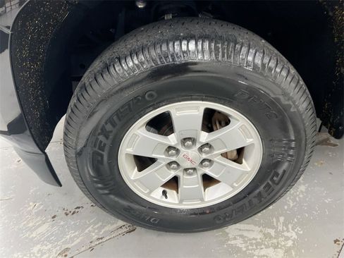 Used 2017 GMC Canyon 2WD Crew Cab w/ Convenience Package image 25