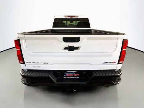 New 2026 Chevrolet Silverado 2500 ZR2 AWD/4WD image 7