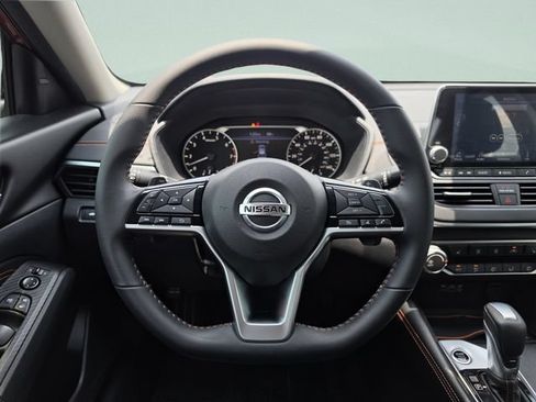 Used 2021 Nissan Altima 2.5 SR w/ SR Premium Package FWD image 24