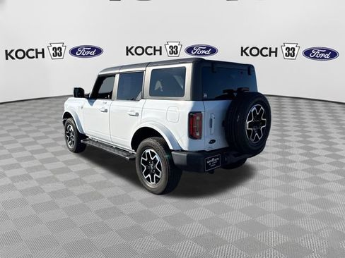 Used 2023 Ford Bronco Outer Banks AWD/4WD image 6