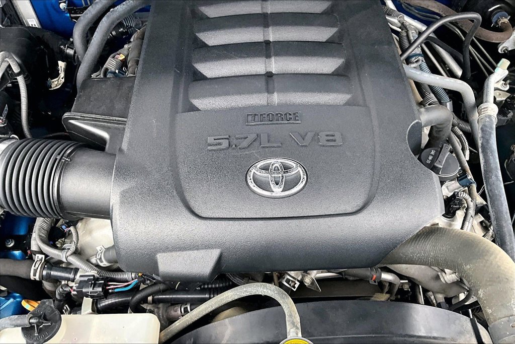 Used 2017 Toyota Tundra SR5 w/ SR5 Upgrade Package AWD/4WD image 31
