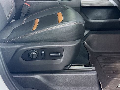 Used 2021 GMC Sierra 2500 AT4 w/ AT4 Premium Plus Package image 23