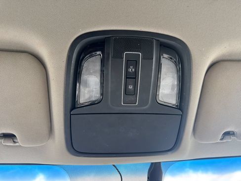 Used 2017 Kia Sorento EX w/ EX Premium Package FWD image 27