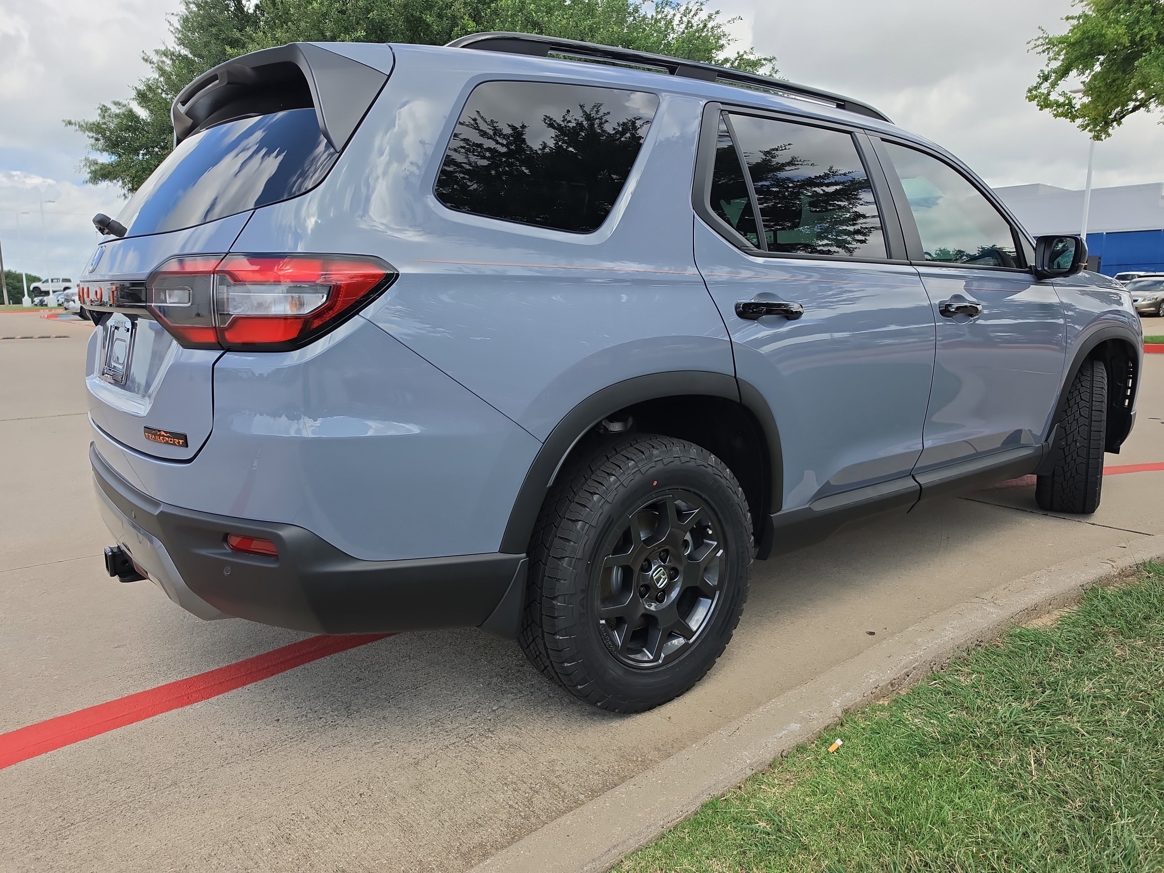 New 2026 Honda Pilot TrailSport image 9