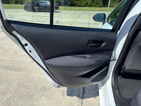 Used 2024 Toyota Corolla LE FWD image 14
