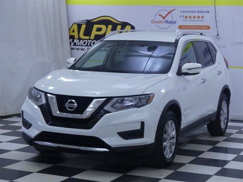 Used 2017 Nissan Rogue SV AWD/4WD image 4