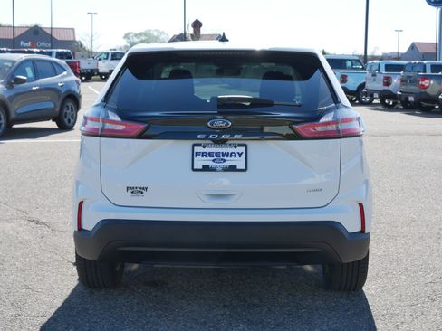 Certified 2022 Ford Edge SE AWD/4WD image 5