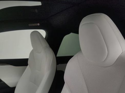 Used 2024 Tesla Model X AWD/4WD image 66