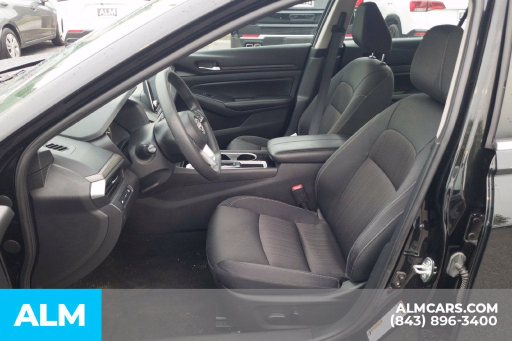 Used 2024 Nissan Altima 2.5 SV FWD image 6